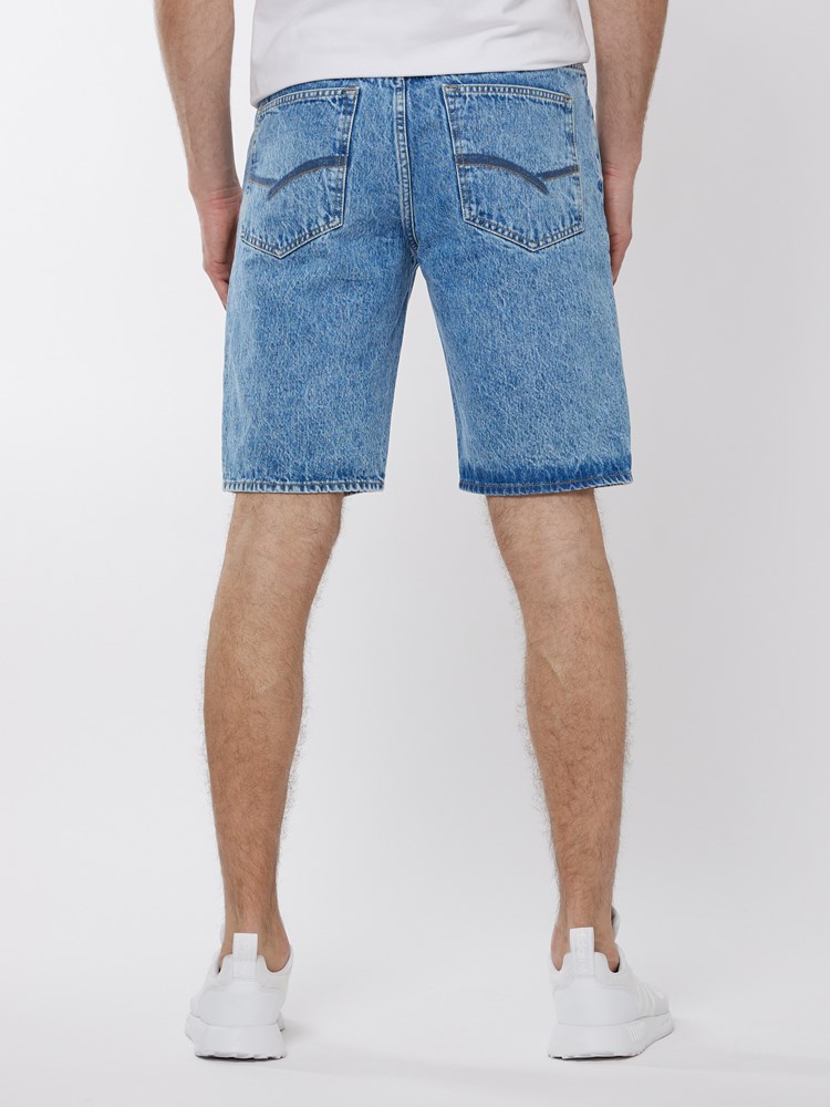 Loose bermuda 7250021_DAC-HENRYCHOICE-H22-Modell-Front_chn=boys_1783_Loose bermuda DAC.jpg_Front||Front