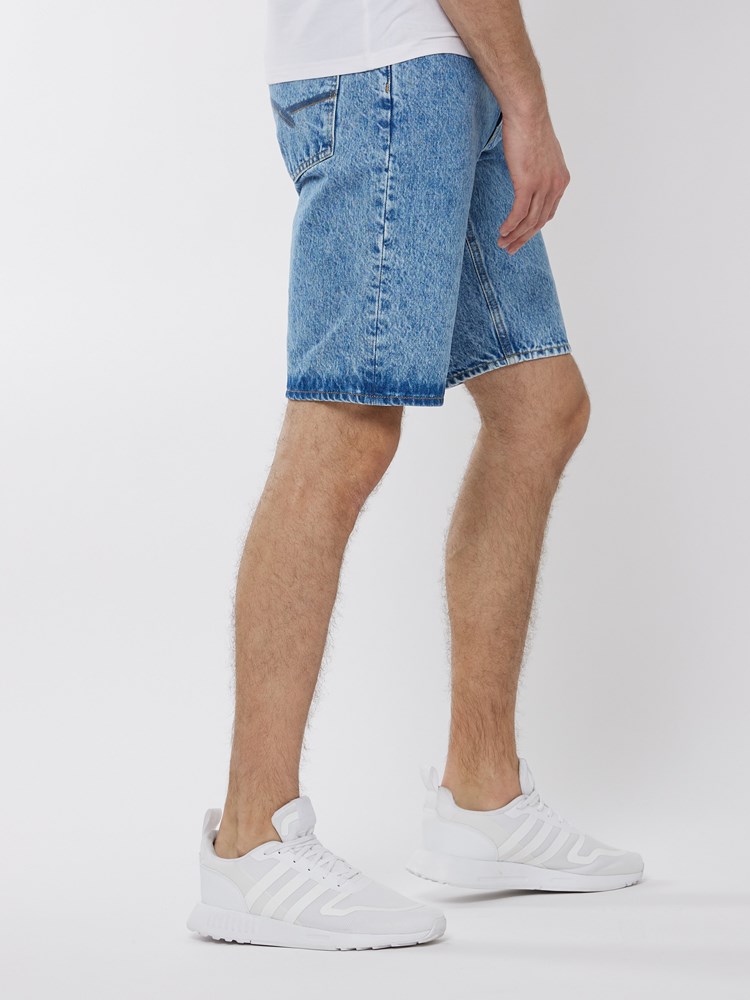 Loose bermuda 7250021_DAC-HENRYCHOICE-H22-Modell-Front_chn=boys_4245_Loose bermuda DAC.jpg_Front||Front