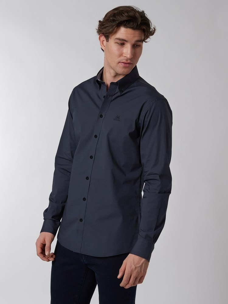 Patrick skjorte - slim fit 7500141_EM6-JEANPAUL-A22-Modell-Front_2888 _2nyfarge_Patrick skjorte - slim fit EM6.jpg_