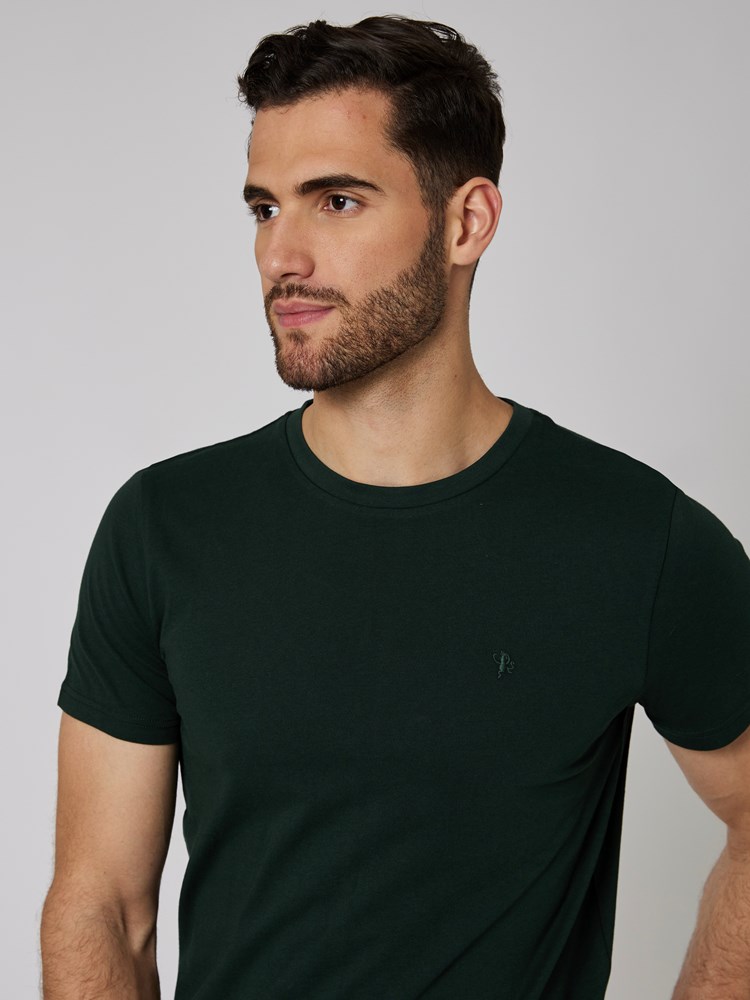 Base 2 pk t-skjorte 7500563_GTX-MRCAPUCHIN-W22-Modell-Front_chn=boys_6588_Base 2 pk t-skjorte GTX.jpg_Front