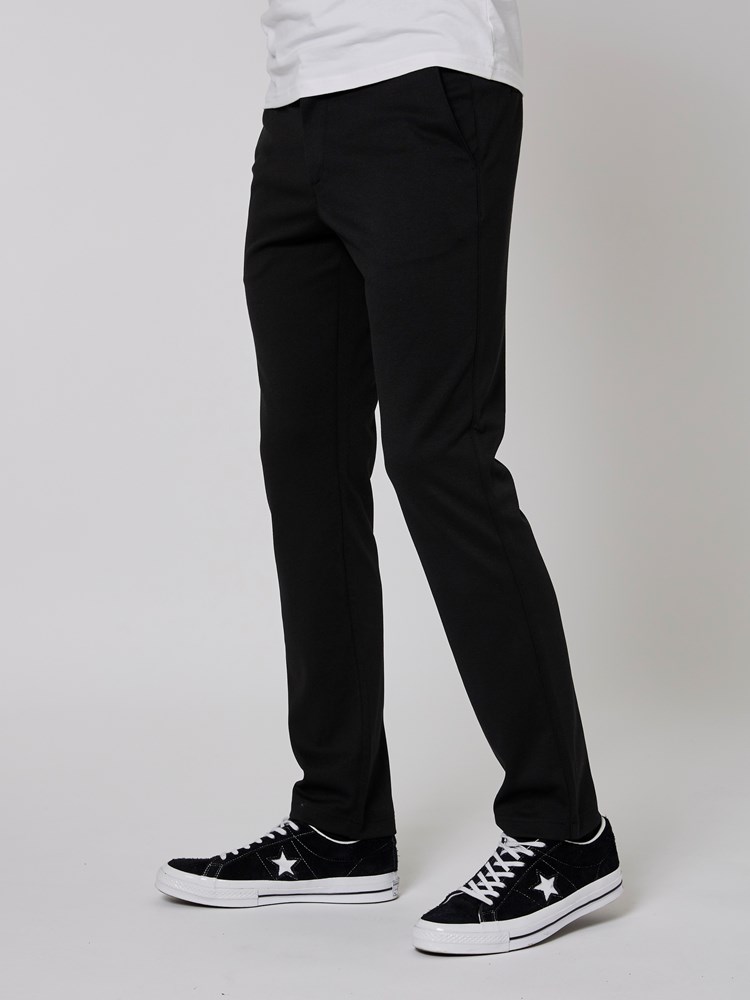 Jogge bukse 7500716_CAE-WOSNOTWOS-A22-Modell-Front_chn=boys_187_Jogge bukse CAE.jpg_Front||Front