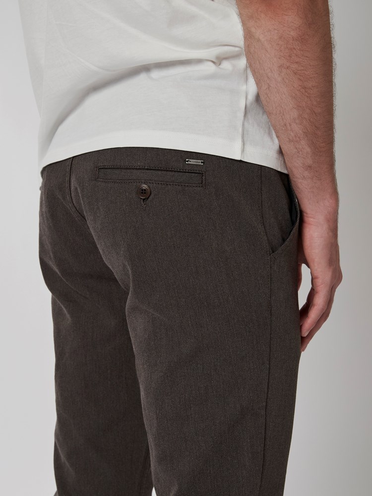 Slim melange chino 7500719_AIQ-MRCAPUCHIN-A22-details_chn=boys_7884_Slim melange chino AIQ.jpg_