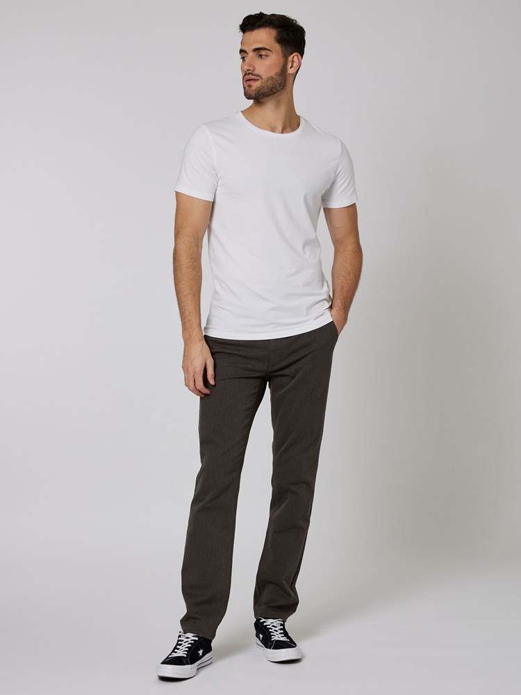 Slim melange chino 7500719_AIQ-MRCAPUCHIN-A22-Modell-Front_chn=boys_7422_Slim melange chino AIQ.jpg_Front||Front