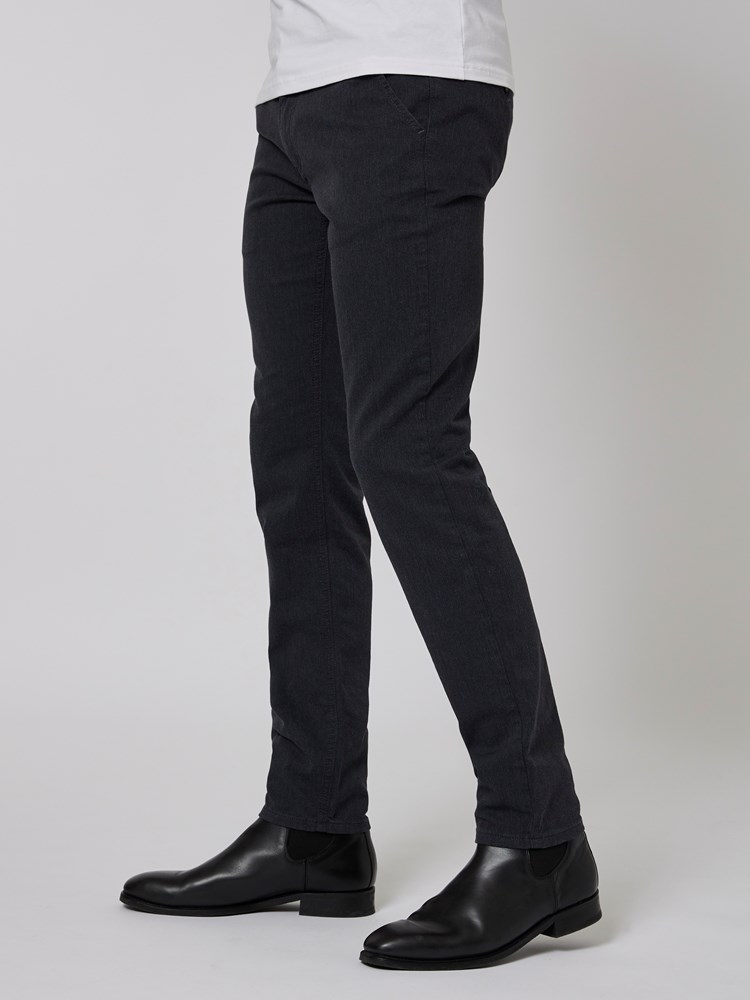 Slim melange chino 7500719_ID9-MRCAPUCHIN-A22-Modell-Front_chn=boys_5673_Slim melange chino ID9.jpg_Front||Front