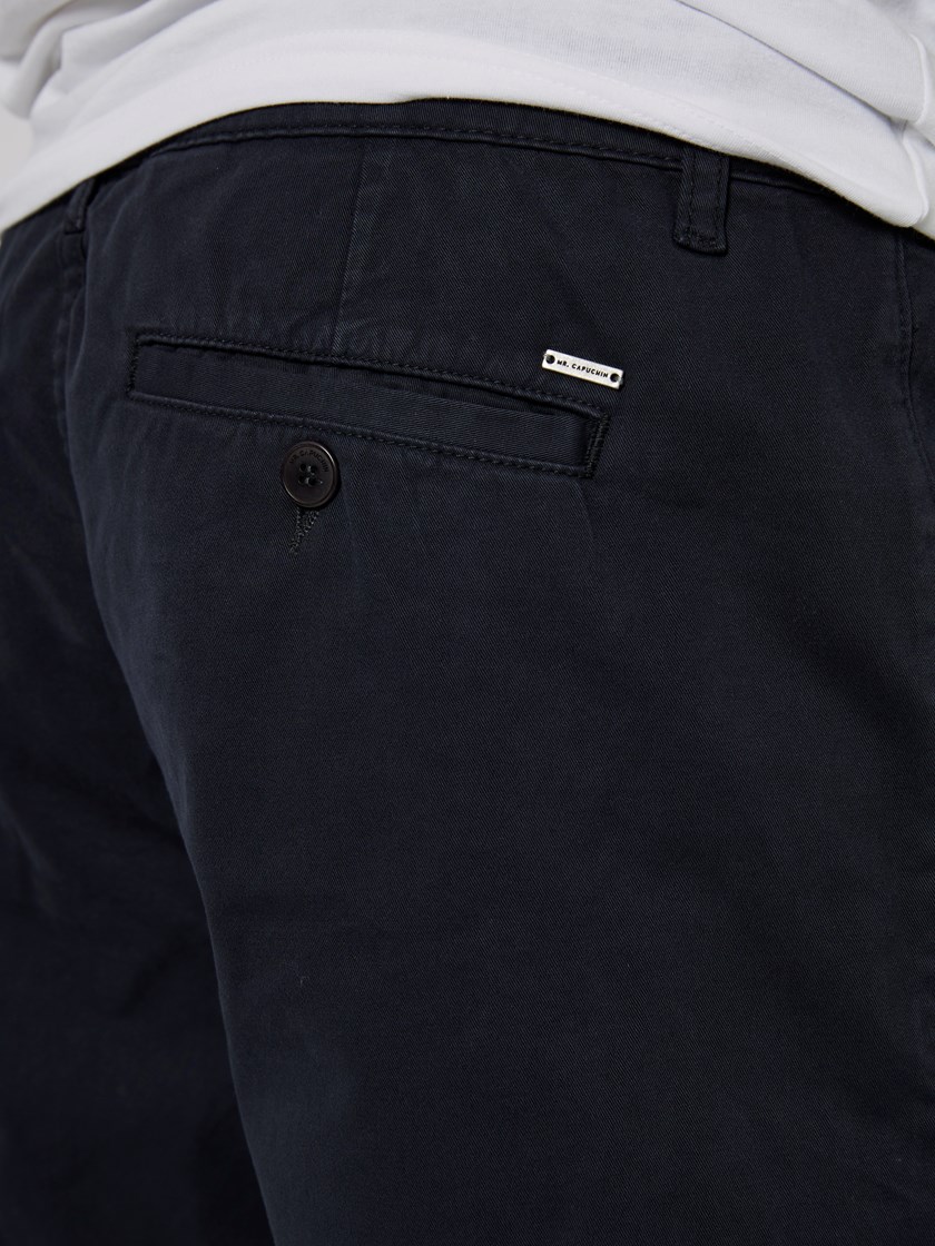 7500732 C27 7500732_C27-MRCAPUCHIN-NOS-Modell-Front_chn=boys_4965_Regular chino str. twill C27_Regular chino str. twill C27 7500732.jpg_Front||Front