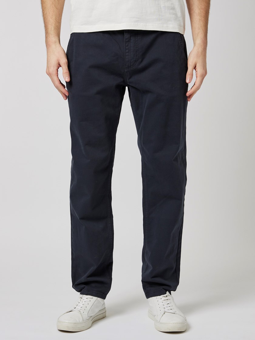 7500732 C27 7500732_C27-MRCAPUCHIN-NOS-Modell-Front_chn=boys_7026_Regular chino str. twill C27.jpg_Front||Front