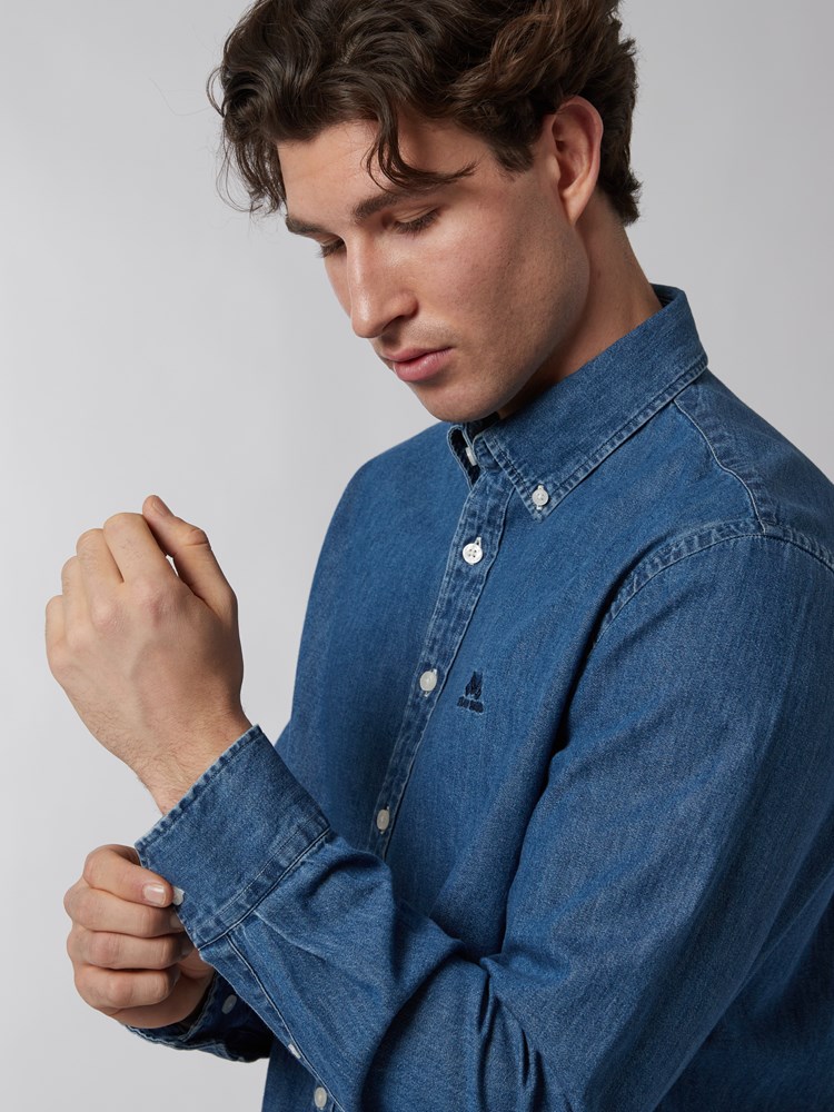Denim Skjorte - Regular Fit 7500910_D05-JEANPAUL-A22-Modell-Front_1756_Denim Skjorte - Regular Fit D05.jpg_Front||Front