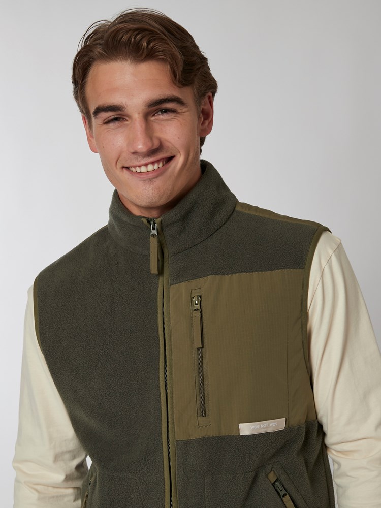 Kjartan vest 7501013_GUC-WOSNOTWOS-A22-details_chn=boys_9339_Kjartan vest GUC.jpg_