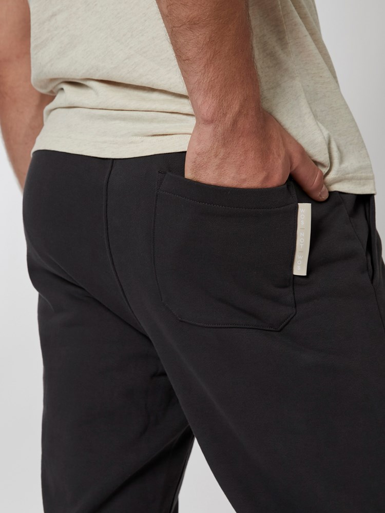 Signature joggebukse 7501022_C31-WOSNOTWOS-A22-details_chn=boys_231_Signature joggebukse C31.jpg_