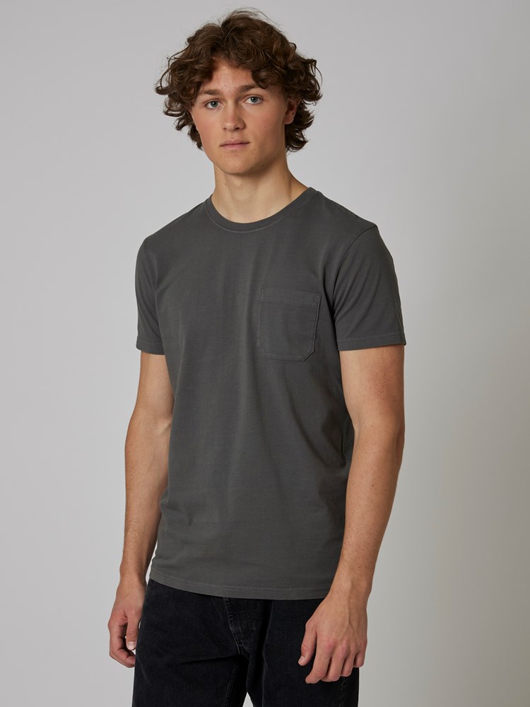 Washed t-shirt 7501036_IFK-HENRYCHOICE-A22-Modell-Front_chn=boys_3418_Washed t-shirt IFK.jpg_Front||Front