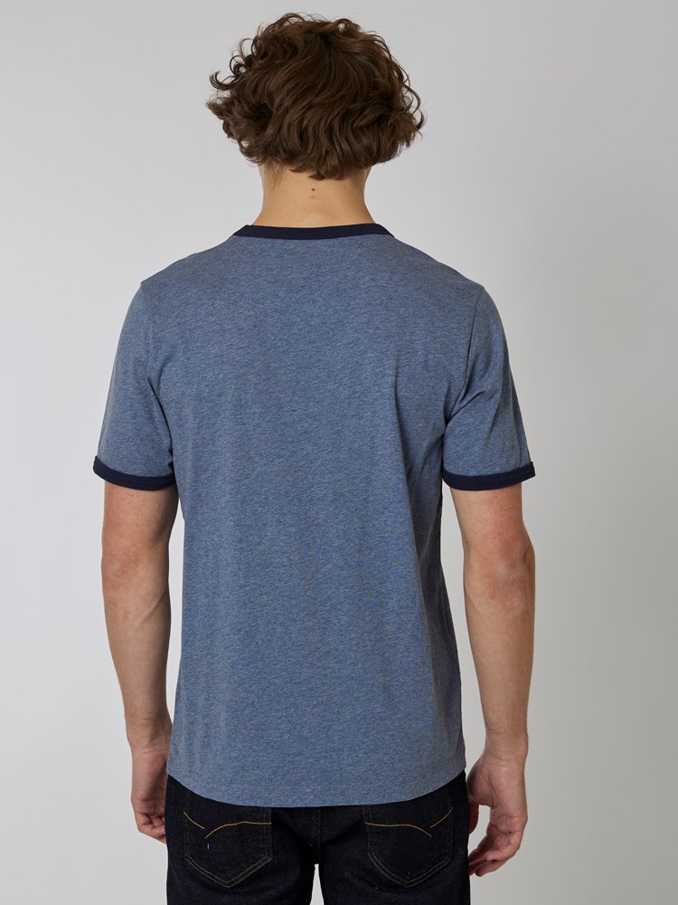 Contrast t-shirt 7501041_EDR-HENRYCHOICE-A22-Modell-Back_chn=boys_2975_Contrast t-shirt EDR.jpg_Back||Back