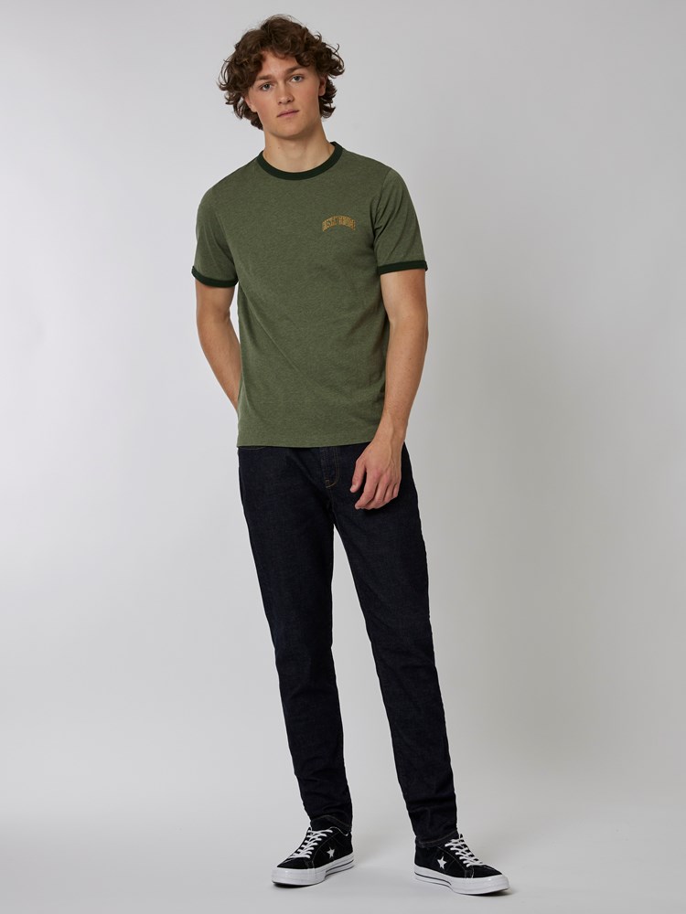 Contrast t-shirt 7501041_GMH-HENRYCHOICE-A22-Modell-Front_chn=boys_6393_Contrast t-shirt GMH.jpg_Front||Front