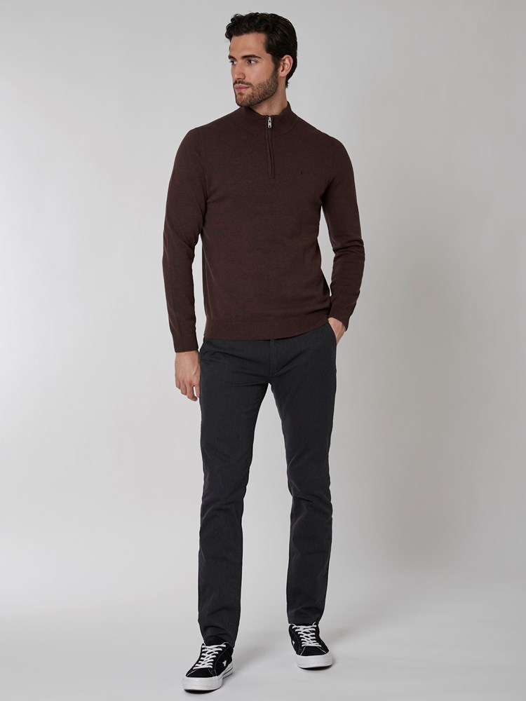 Dammers zip neck strikkegenser 7501047_AQB-MRCAPUCHIN-A22-Modell-Front_chn=boys_2031_AIN_Dammers zip neck strikkegenser AIN.jpg_