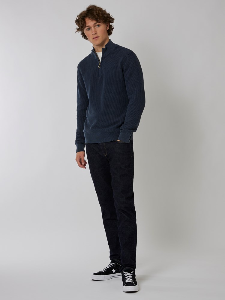 Patent zipneck strikkegenser 7501050_EM1-HENRYCHOICE-A22-Modell-Front_chn=boys_8096_Patent zipneck strikkegenser EM1.jpg_Front||Front