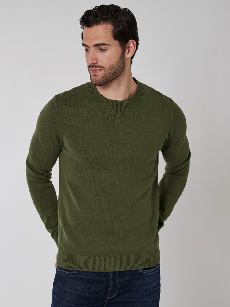 Vee strikkegenser 7501051_GMH-HENRYCHOICE-A22-Modell-Front_chn=boys_5306_Vee strikkegenser GMH.jpg_Front||Front