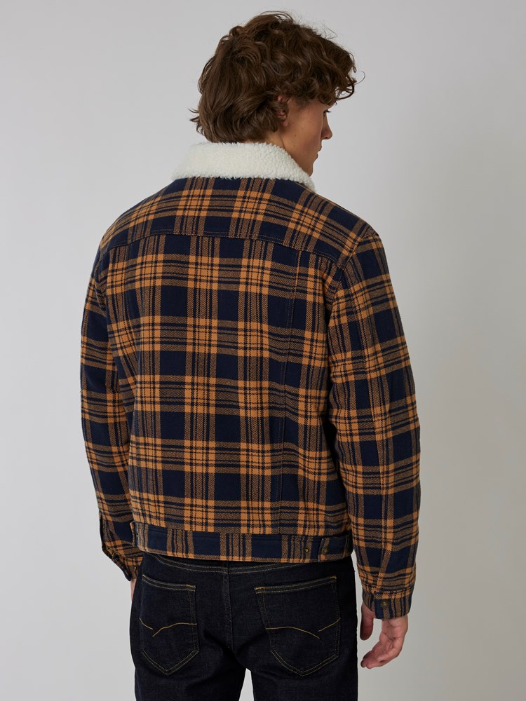Sherpa trucker 7501084_AFD-HENRYCHOICE-A22-Modell-Back_chn=boys_8577_Sherpa trucker AFD 7501084.jpg_Back||Back