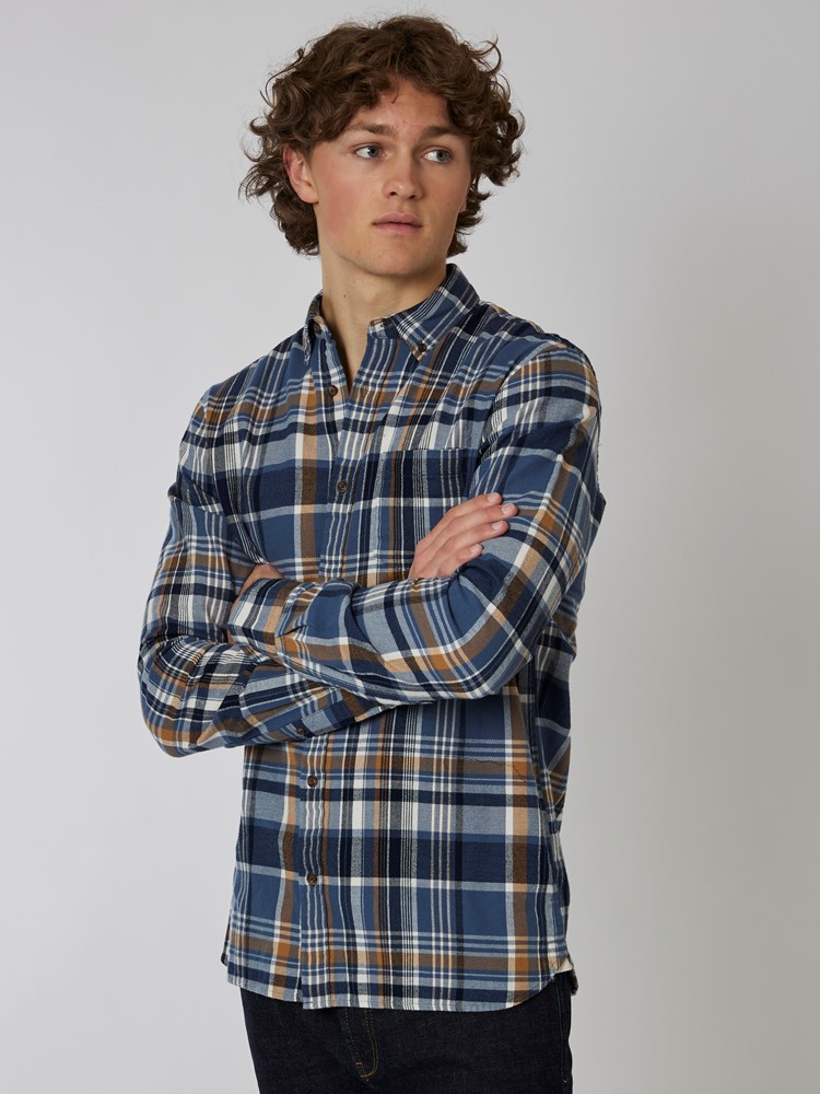 Check shirt 7501098_EDR-HENRYCHOICE-A22-Modell-Front_chn=boys_9791_Check shirt EDR 7501098.jpg_Front||Front