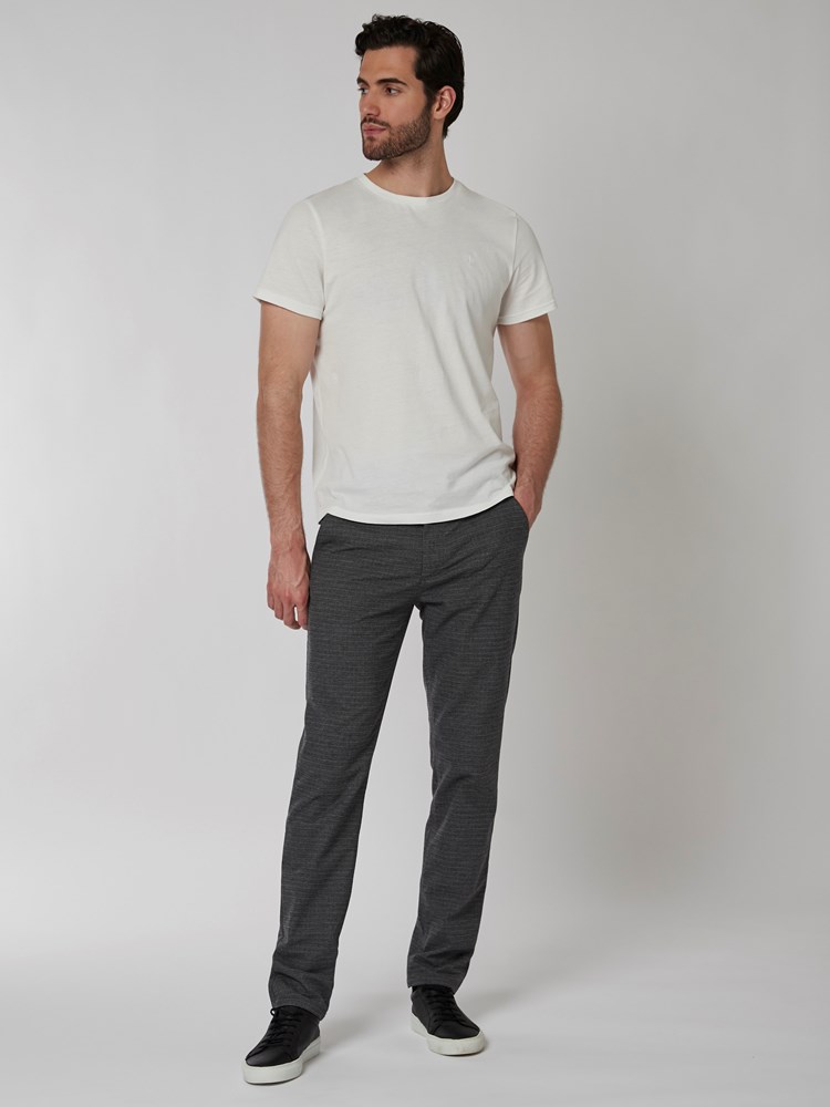 Slim check chino 7501435_IEL-MRCAPUCHIN-A22-Modell-Front_chn=boys_1264_Slim check chino IEL.jpg_Front||Front