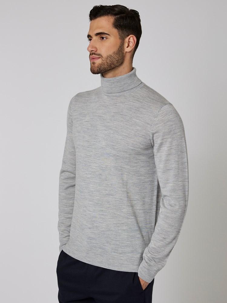 Merino polo strikkegenser 7501868_I6T-MRCAPUCHIN-W22-Modell-Front_chn=boys_9040_Merino polo strikkegenser I6T.jpg_Front||Front