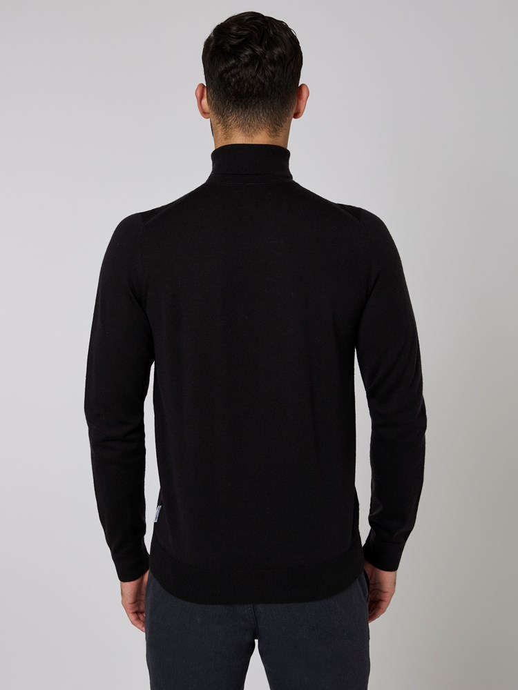 Merino polo strikkegenser 7501868_ID2-MRCAPUCHIN-W22-Modell-Front_chn=boys_9477_Merino polo strikkegenser ID2.jpg_Front||Front