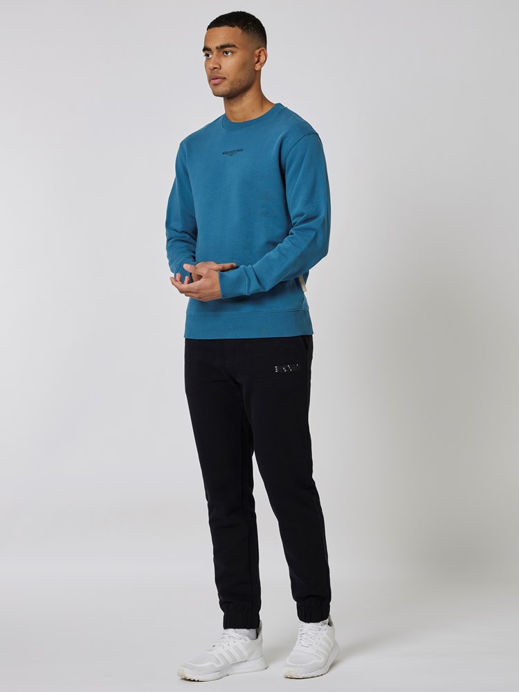 Straumen collegegenser 7502177_EHV-WOSNOTWOS-S23-Modell-Front_chn=boys_9202_Straumen collegegenser EHV.jpg_Front||Front