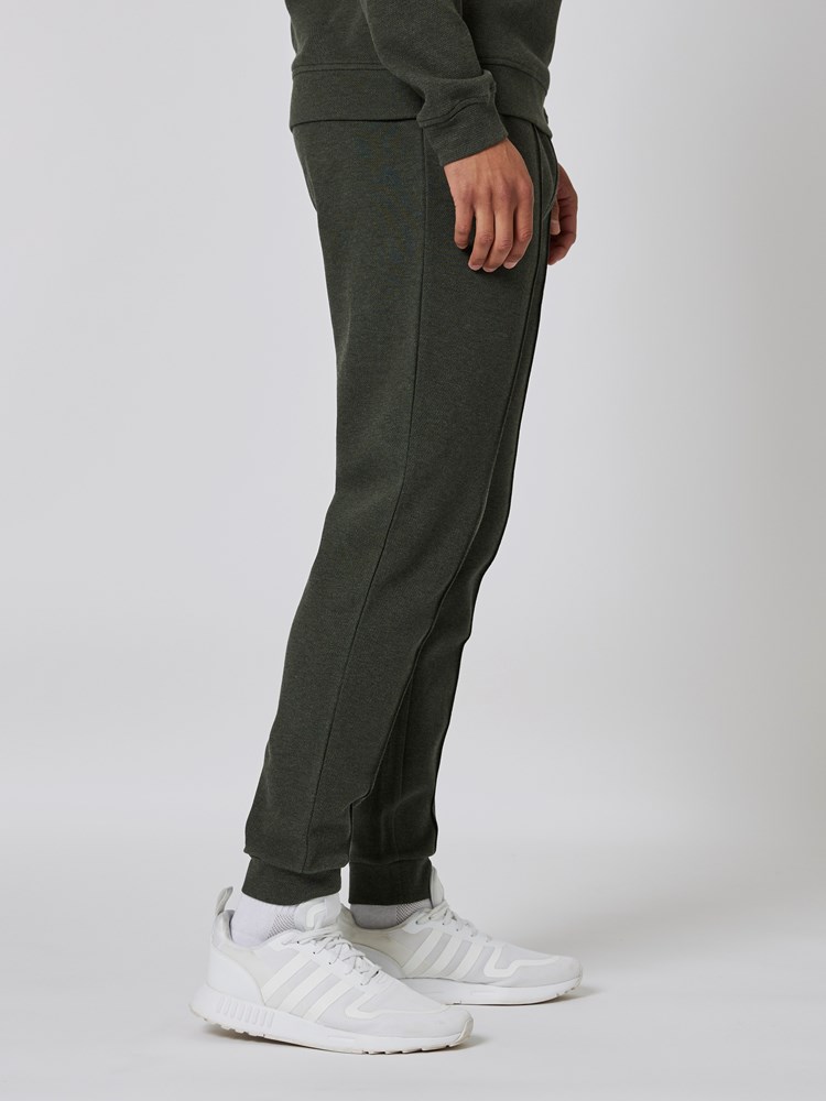 Giovanni joggebukse 7502288_R18-MRCAPUCHIN-S23-Modell-Front_chn=boys_4150_Giovanni joggebukse R18.jpg_