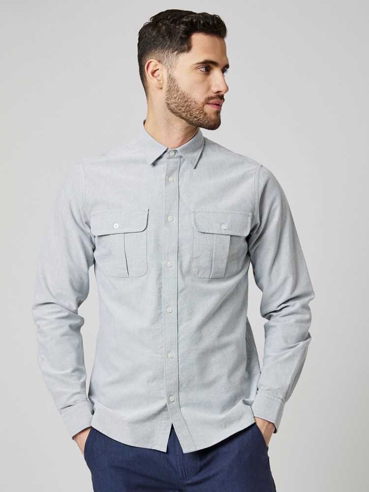 Hale skjorte 7502377_EEW-MRCAPUCHIN-S23-Modell-Front_chn=boys_9794_Hale skjorte EEW.jpg_