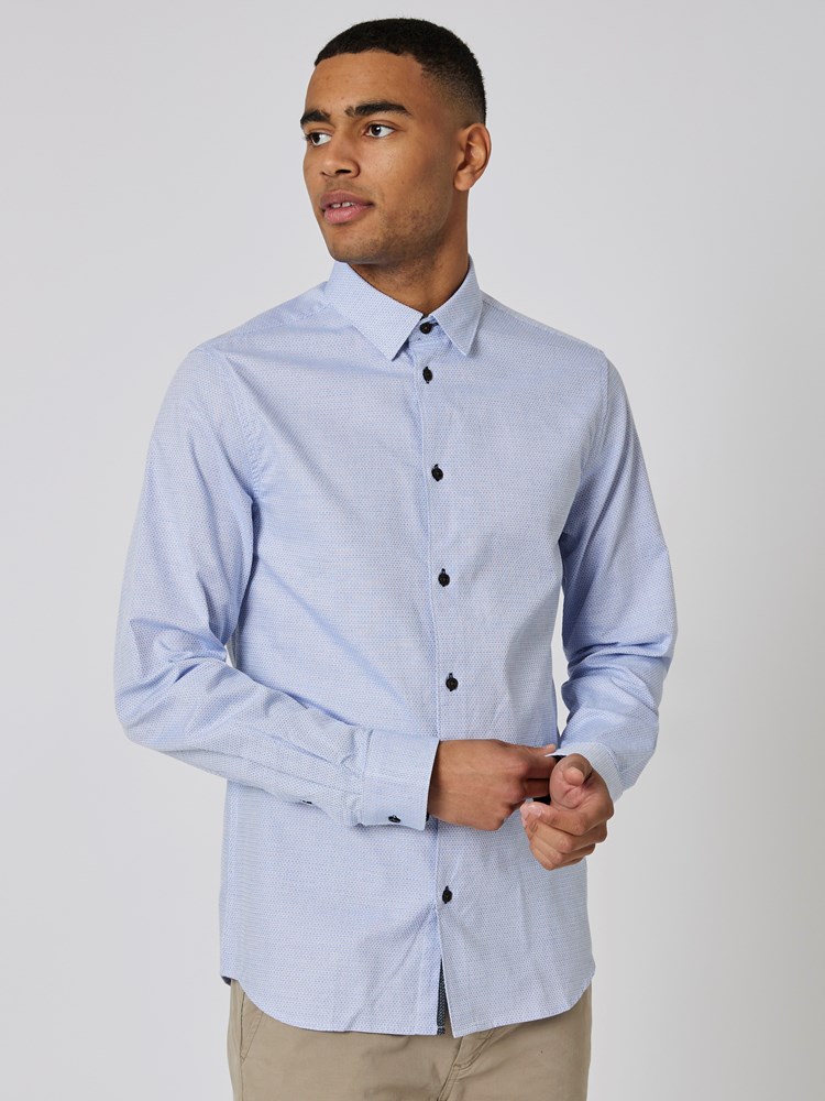Marlon skjorte 7502592_C17-MRCAPUCHIN-S23-Modell-Front_chn=boys_817_Marlon skjorte C17.jpg_Front||Front