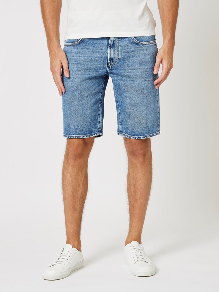 Regular denim shorts 7502979_DAD-HENRYCHOICE-H23-Modell-Front_chn=boys_899_Regular denim shorts DAD.jpg_Front||Front