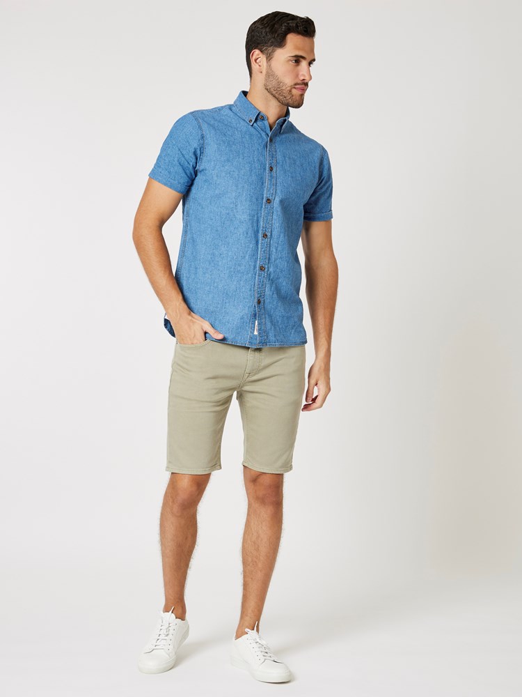Slim color shorts 7502980_AFP-HENRYCHOICE-H23-Modell-Front_chn=boys_1744_Slim color shorts AFP.jpg_Front||Front