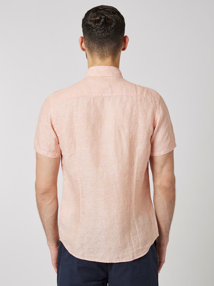 Evan linskjorte 7503383_MKR-MRCAPUCHIN-H23-Modell-Front_chn=boys_5734_Evan linskjorte MKR.jpg_Front||Front