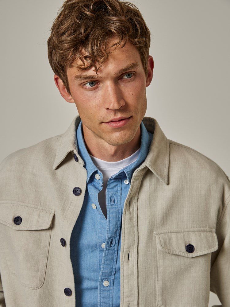 Francesco skjortejakke 7503623_I3O-JEANPAUL-S23-Modell-Front_3060_Francesco skjortejakke I3O.jpg_Front||Front