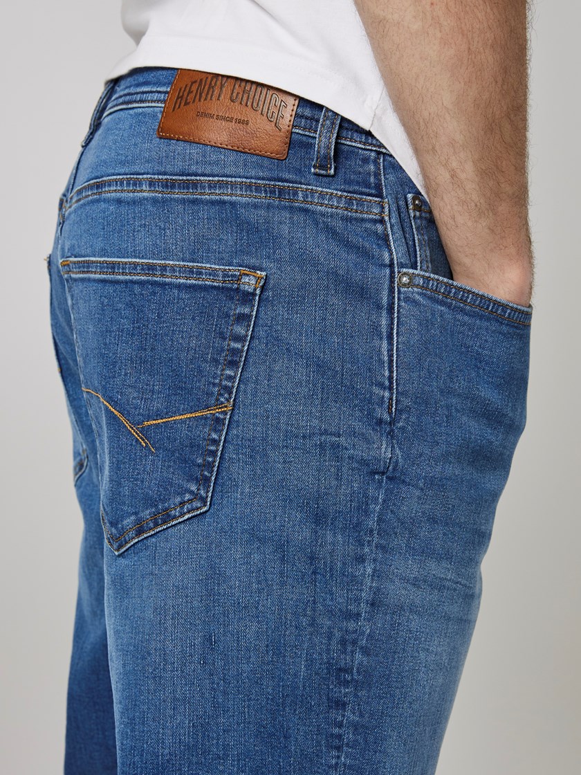 7503688 DAD 7503688_DAD-HENRYCHOICE-S23-Modell-Front_chn=boys_5633_Regular Rod blue comfort str. DAD_Regular Rod blue comfort str. DAD 7503688.jpg_Front||Front