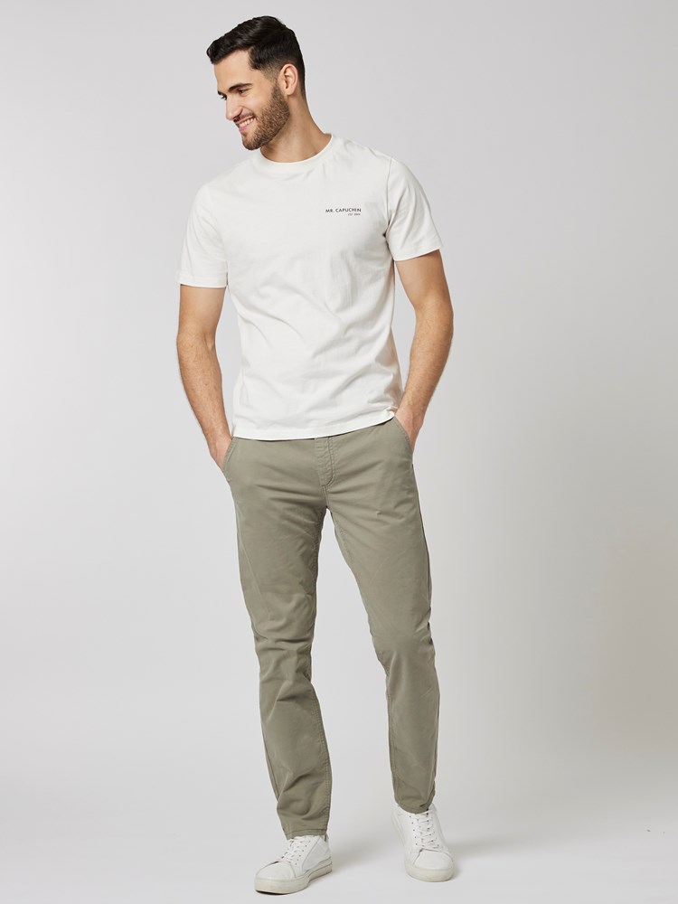 Slim chino str. twill 7503740_I5Z-MRCAPUCHIN-S23-Modell-Front_chn=boys_5215_Slim chino str. twill I5Z.jpg_Front||Front