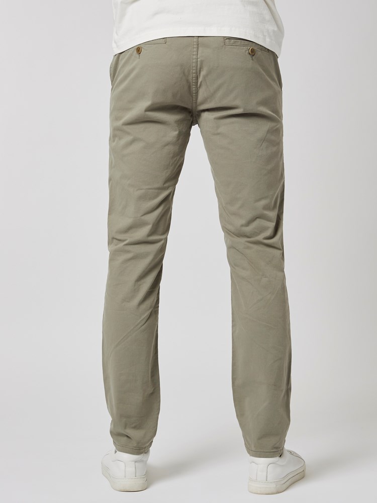 Slim chino str. twill 7503740_I5Z-MRCAPUCHIN-S23-Modell-Front_chn=boys_5847_Slim chino str. twill I5Z.jpg_Front||Front
