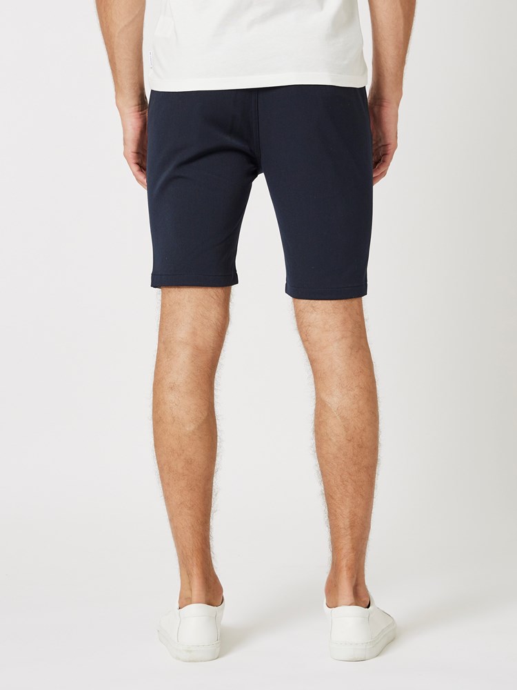 Slim suit shorts IV 7504042_EM6-MRCAPUCHIN-H23-Modell-Front_chn=boys_4488_Slim suit shorts IV EM6.jpg_Front||Front