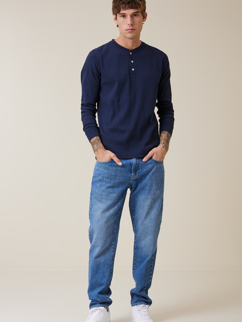 7504205 EM1 7504205_EM1-HENRYCHOICE-NOS-Modell-Front_chn=boys_6998.jpg_Front||Front