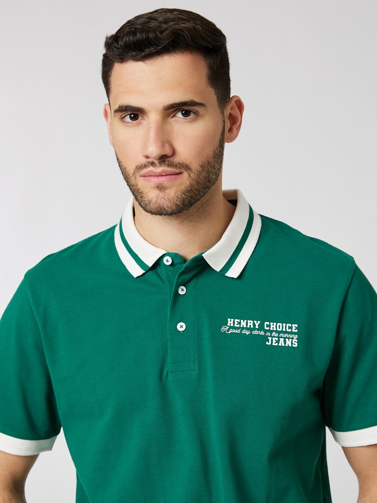 College pique 7504452_GPW-HENRYCHOICE-A23-details_chn=boys_8939_College pique GPW.jpg_