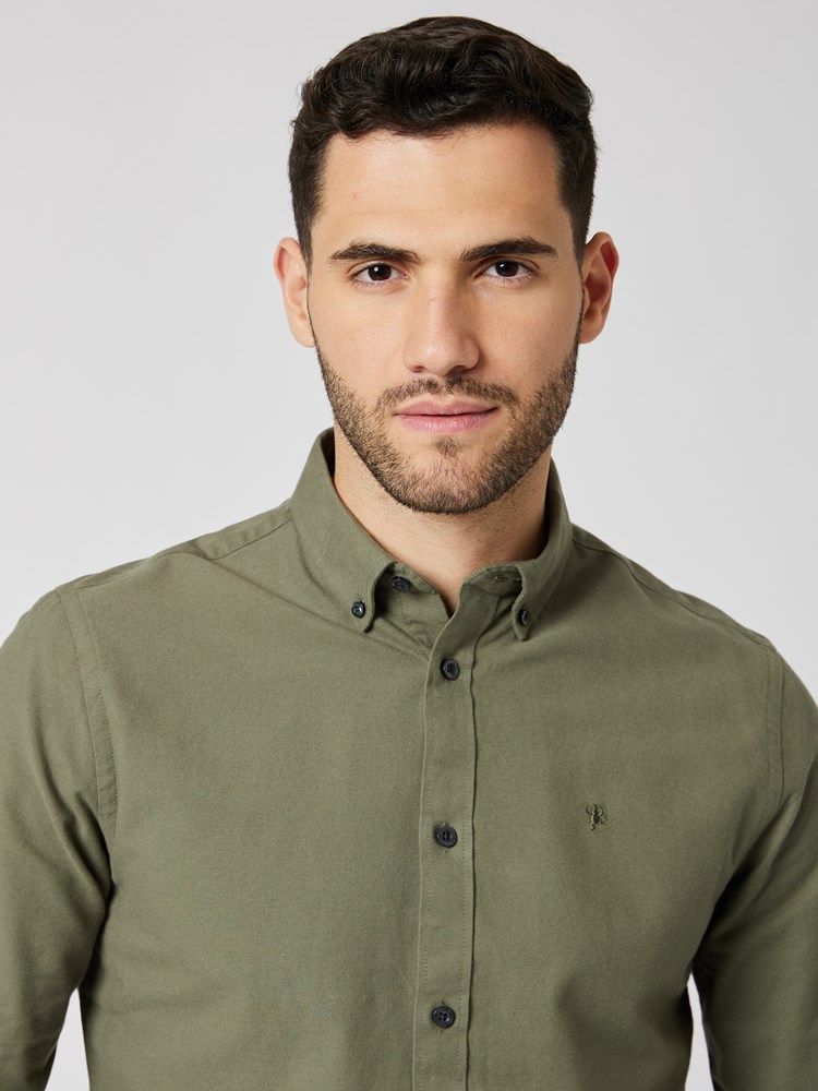 Brushed oxford skjorte 7504547_R31-MRCAPUCHIN-A23-details_chn=boys_4498_Brushed oxford skjorte R31.jpg_
