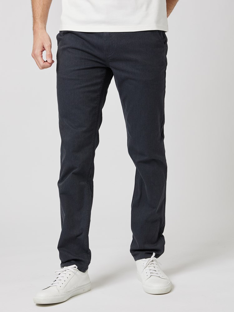 Slim melange chino 7504921_EMW-MRCAPUCHIN-A23-Modell-Front_chn=boys_6056_Slim melange chino EMW.jpg_Front||Front