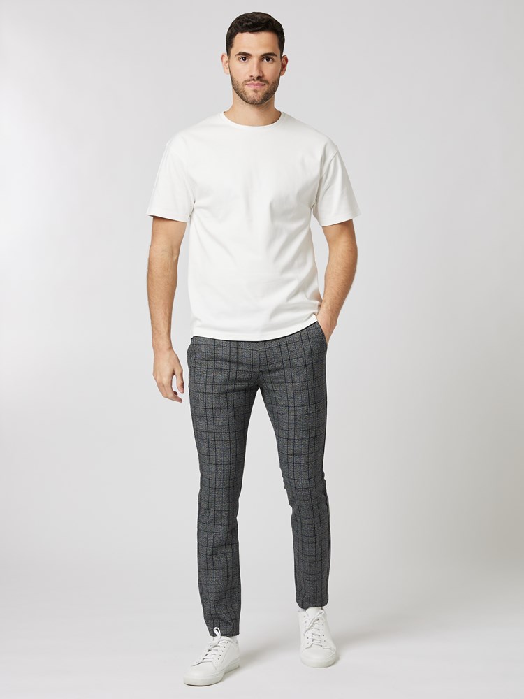Slim taper check pant 7505058_ID9-MRCAPUCHIN-A23-Modell-Front_chn=boys_3094_Slim taper check pant ID9.jpg_