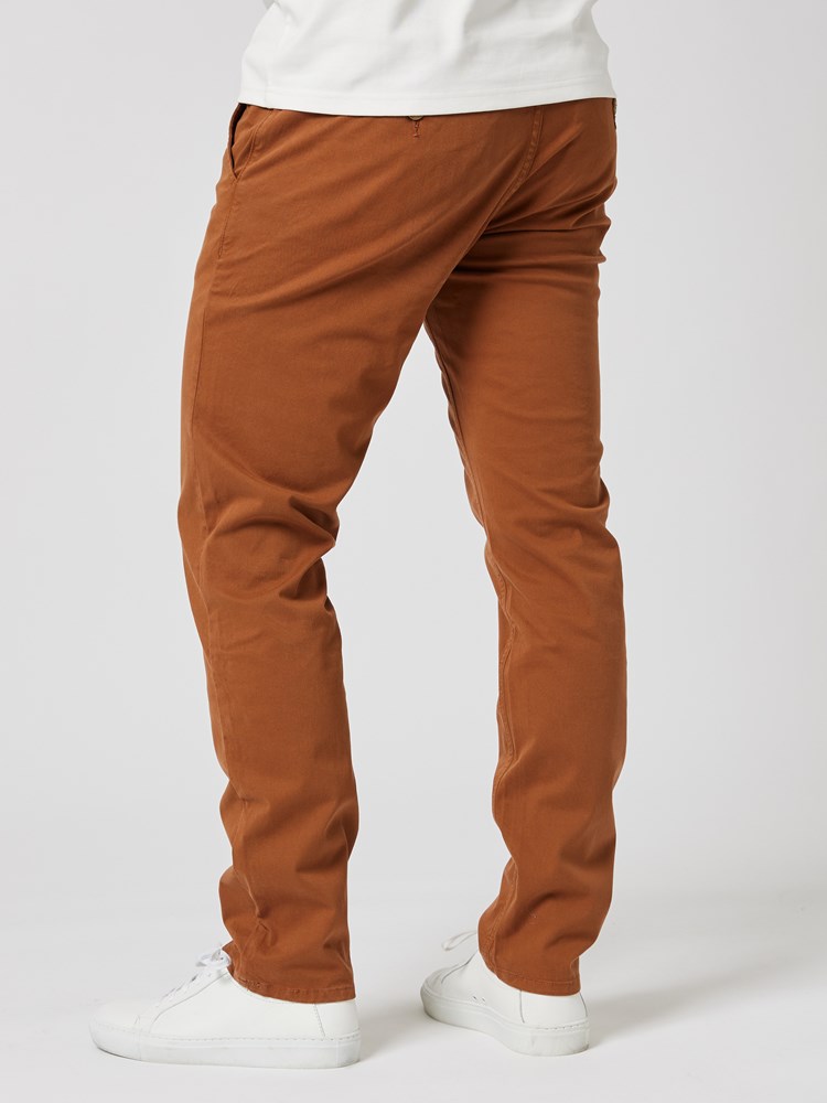 Regular chino str. twill 7505059_AJC-MRCAPUCHIN-A23-Modell-Back_chn=boys_4365_Regular chino str. twill AJC.jpg_
