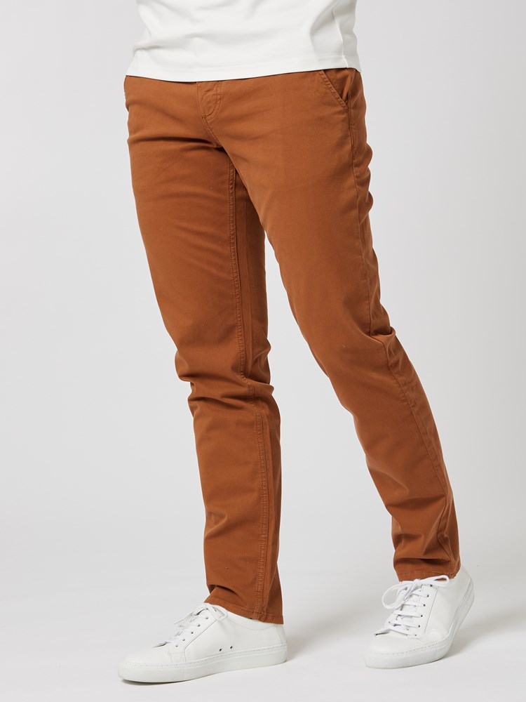 Regular chino str. twill 7505059_AJC-MRCAPUCHIN-A23-Modell-Front_chn=boys_1460_Regular chino str. twill AJC.jpg_Front||Front