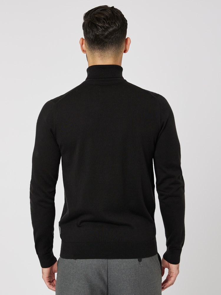 Merino polo strikkegenser 7505249_ID2-MRCAPUCHIN-W23-Modell-Back_chn=boys_1152_Merino polo strikkegenser ID2.jpg_Back||Back