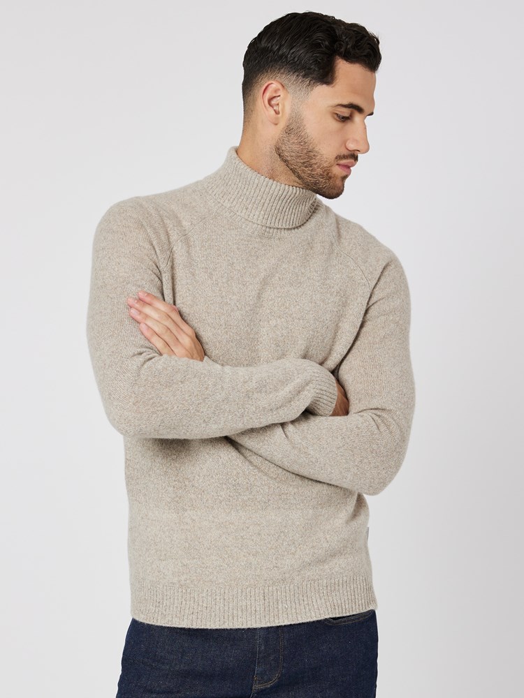 Sigurd polo strikkegenser 7505260_R35-MRCAPUCHIN-W23-Modell-Front_chn=boys_8705_7505260 R35_Sigurd polo strikkegenser R35.jpg_Front||Front