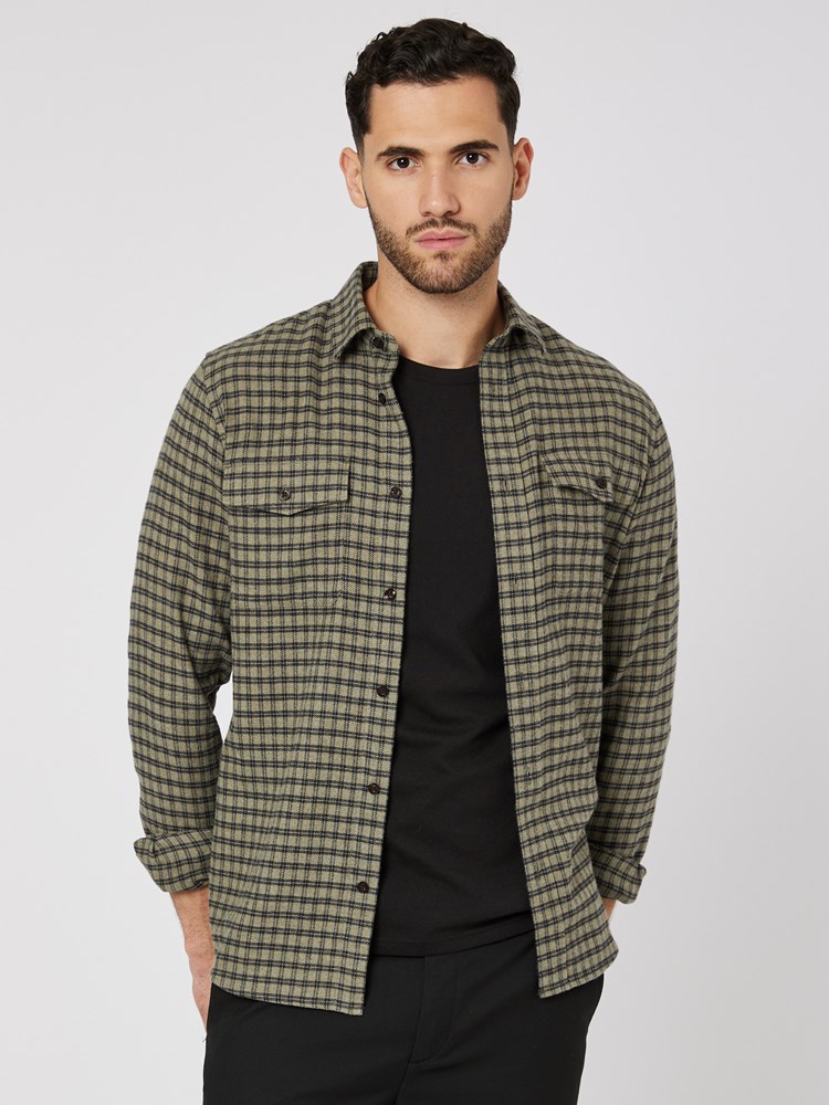 Mathias skjorte 7505287_R40-MRCAPUCHIN-W23-Modell-Front_chn=boys_1427_Mathias skjorte R40.jpg_Front||Front