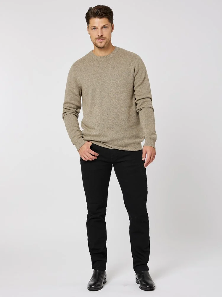 Baldur strikkegenser 7505446_r44-mrcapuchin-w23-modell-front_chnboys_1445_R35_Baldur strikkegenser R35.webp_Front||Front