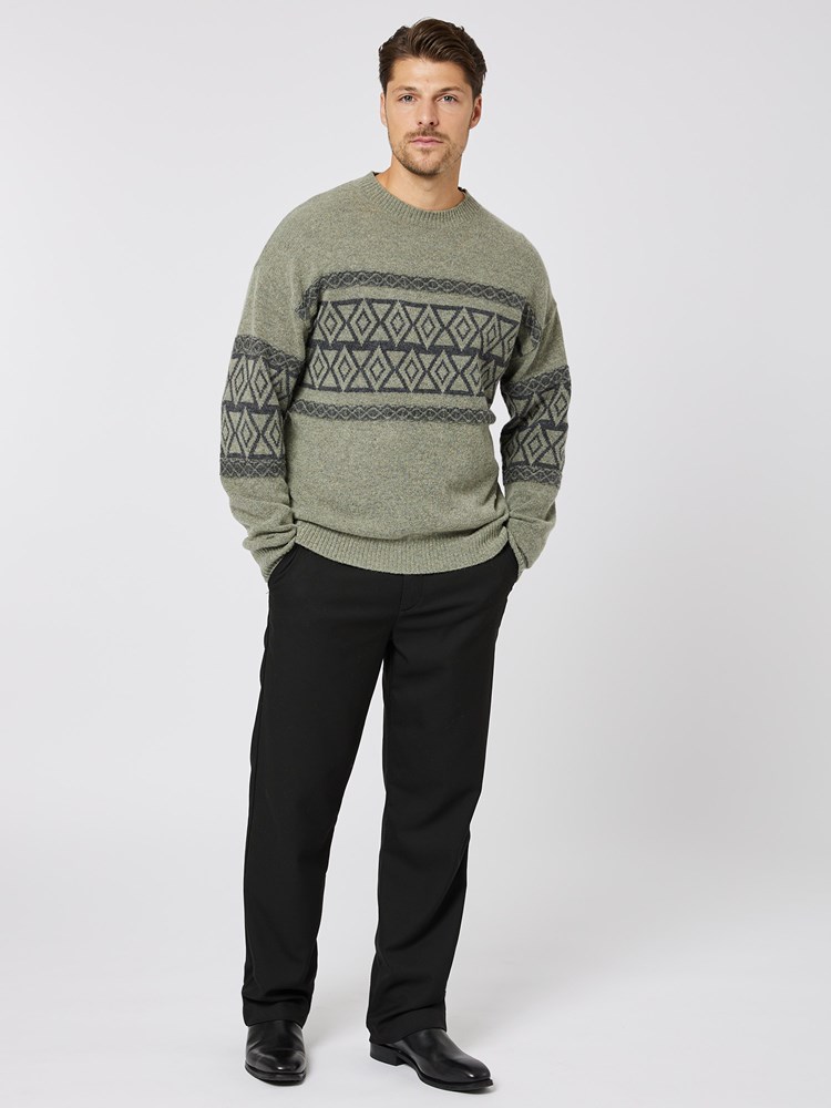 Emil strikkegenser 7505467_R40-MRCAPUCHIN-W23-Modell-Front_chn=boys_4800_Emil strikkegenser R40.jpg_Front||Front