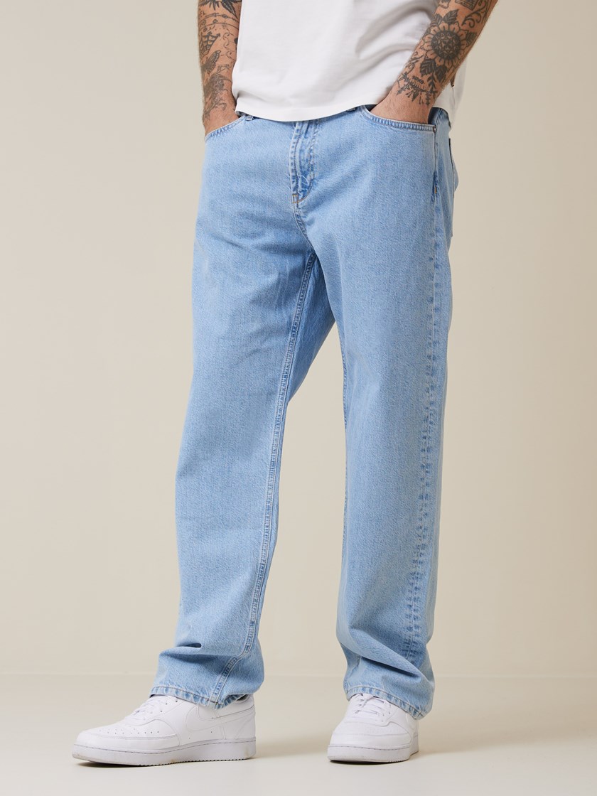 7505536 DAC 7505536_DAC-HENRYCHOICE-NOS-Modell-Front_chn=boys_806_Baggy Bob blue jeans DAC 7505536.jpg_Front||Front