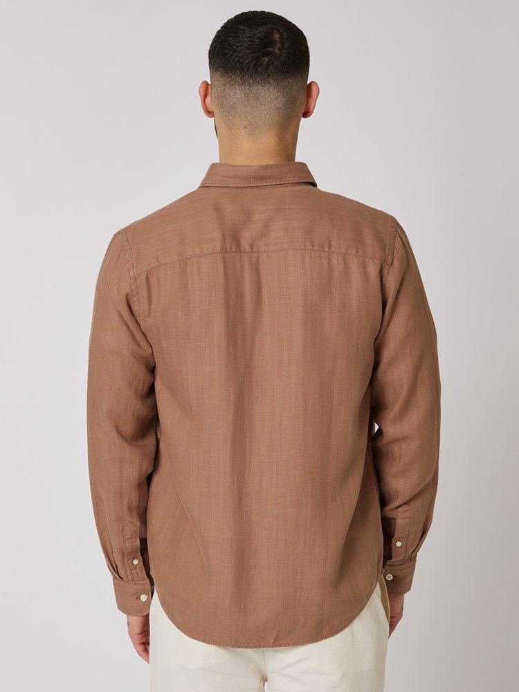 Russel skjorte 7506152_AEY-MRCAPUCHIN-S24-Modell-Back_chn=boys_7412_Russel skjorte AEY 7506152.jpg_Back||Back